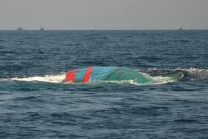 Bốn ngư dân thoát chết sau vụ đâm va trên biển