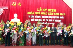 Đại học Huế có thêm 21 giáo sư, phó giáo sư