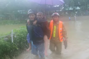 Lũ dâng trở lại, hồ Núi Ngang cấp tập xả lũ 