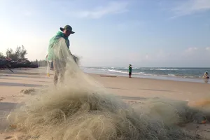 Ngư dân phấn khởi trúng lộc biển đầu năm