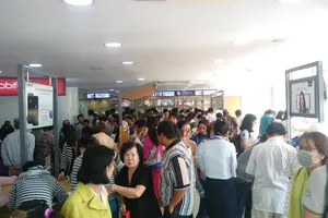 Cách tránh chen lấn khi bổ sung thông tin thuê bao