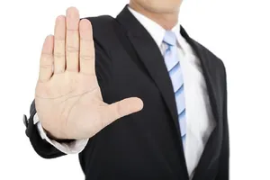 Vụ CGV: Khách ân ái trong rạp, chủ rạp cư xử thế nào mới phải?