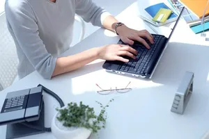 Thăng tiến khi bố trí bàn làm việc tại nhà hợp lý