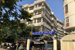 Chấp thuận xây mới lô E chung cư 518 Võ Văn Kiệt