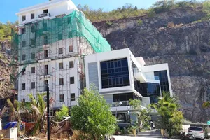 Chính thức cưỡng chế tháo dỡ 13 biệt thự ven biển Nha Trang