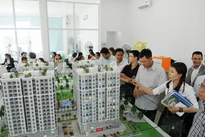 Mua cổ phiếu địa ốc mà chỉ chọn giá rẻ coi chừng 'hốt rác'