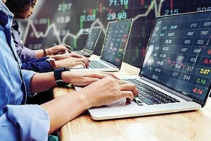 lãi suất tăng nhanh người chơi chứng khoán mất tiền