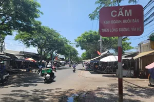Bà Rịa- Vũng Tàu: Tiểu thương chợ truyền thống kêu trời vì hàng rong, chợ tự phát