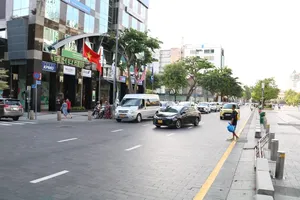 Ngày mai, cấm xe lưu thông trên đường Nguyễn Huệ, quận 1