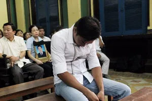 Mai xử CSGT kêu côn đồ đánh chết người vi phạm