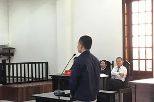 Tranh cãi việc luật sư bị hại có quyền đưa ra mức án?