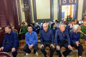 Ngày mai Vũ 'nhôm' sẽ có mặt tại tòa 