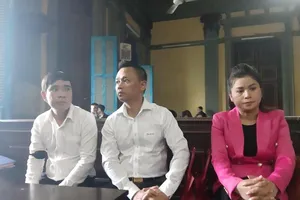 Vụ vợ chồng cà phê Trung Nguyên ly hôn: Quay lại phần hỏi