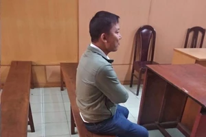 Cựu công an lừa mua xe tang vật kêu oan nhưng không đến tòa