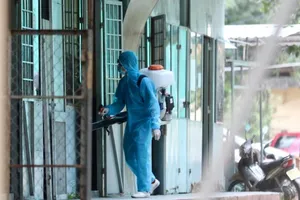 Khử khuẩn TAND TP.HCM vì có F1