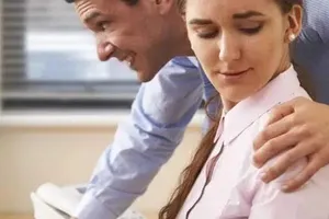 Quấy rối tình dục: Vì sao chỉ 4% phụ nữ bị quấy rối đi tố cáo?