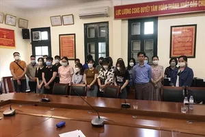 Đường dây cho vay lãi nặng xuyên quốc gia với 135 bị cáo ra tòa