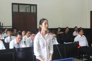 Tiếp tục xử kỳ án “một bị cáo có 37 luật sư bào chữa“