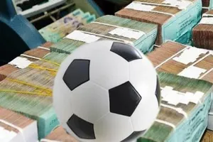 Thua cá độ nợ hơn 21 tỉ đồng, nhân viên ngân hàng tự thú