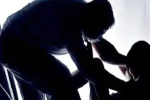 Con riêng 9 tuổi của nàng dâu bị cha chồng hiếp dâm