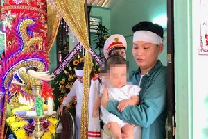Trung úy công an tử nạn để lại con gái 6 tháng tuổi