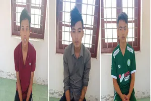 Vờ mua điện thoại, cướp 3 iPhone 7 plus để có tiền chơi ma túy