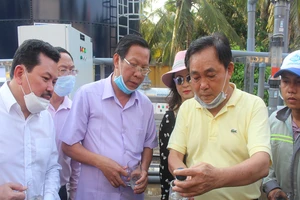 Doanh nhân hỗ trợ Bến Tre máy lọc mặn 500 m3/ngày đêm