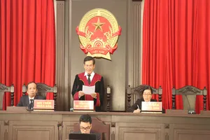 Hoãn xử cựu giám đốc Sở Y tế Long An vì vắng mặt bị cáo