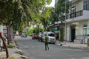 Đang khám xét nơi ở của Facebooker Trương Châu Hữu Danh 