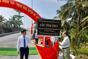 Cây cầu kết chặt tình hữu nghị hai tỉnh Bến Tre - Vĩnh Phúc