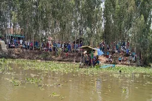 Nghi vấn nổ bình gas trên phà, 3 người thương vong