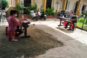 Lén tổ chức nhậu ở rừng Tràm khi giãn cách, 21 người bị phạt 210 triệu đồng