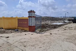 Bãi rác An Hiệp ở Bến Tre tái diễn ô nhiễm, dân lại chặn xe rác