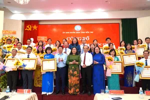 Bến Tre: Vinh danh 1 thầy thuốc nhân dân và 24 thầy thuốc ưu tú