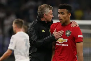 Liverpool đầu xuôi, MU xây hàng thủ, để ngỏ hàng công