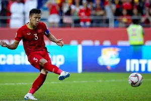 Kiểu sút 11 m 'nhảy chân sáo' giống Quế Ngọc Hải vào tốp 11
