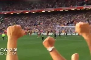 Fancam với góc nhìn độc trong chiến thắng của Liverpool
