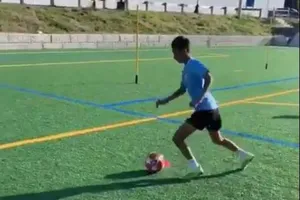 Lò luyện cầu thủ 'nhí'