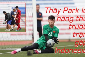 Video thầy Park lo hàng thủ trước hàng công Indonesia 