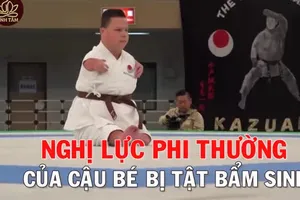 Nghị lực phi thường của võ sĩ bị tật bẩm sinh