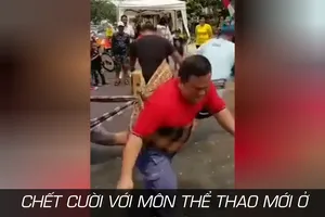 Chết cười với môn thể thao 'lạ' ở Indonesia 