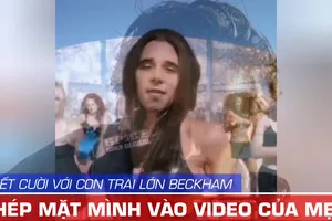 Chết cười với con trai Beckham thay mặt mình vào video của mẹ 