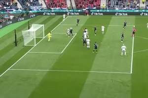 Top những bàn thắng đẹp được UEFA TV đăng tải và chọn lọc