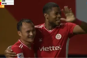 Xem Hoàng Đức, Caique, Bùi Tiến Dũng, Vũ Minh Tuấn hạ nhục Kaya 