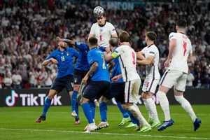 Bình luận: Giấc mơ 55 năm và ‘chấm luân lưu ma’