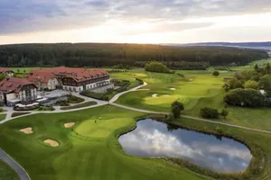 Đội tuyển Anh bị trù ẻo loại sớm chỉ vì đóng quân ở chỗ sang chảnh