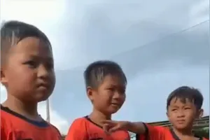 "Cầu thủ Hà Lan" lủng củng nội bộ...