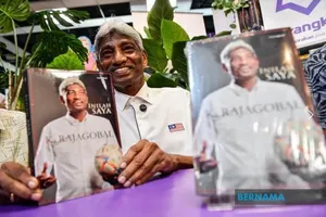 Cứ gặp Việt Nam là Malaysia đòi mời khắc tinh Rajagobal 