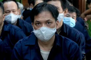 Bị cáo cầm đầu sới bạc 'khủng' quận 6 bị đề nghị 9-10 năm tù