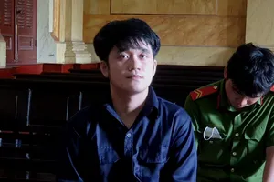 Shipper chiếm đoạt tiền hàng: Tòa tuyên tội tham ô tài sản